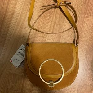 LESS THAN 6 HOURS LEFT! NWT ZARA Crossbody Bag